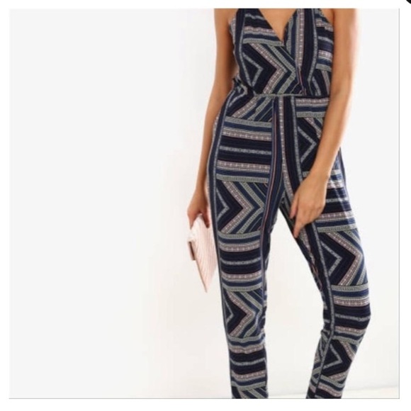 NWT BCBGeneration Navy-Multi Printed Cutout Back Jumpsuit w/ Pockets Medium - Picture 2 of 11